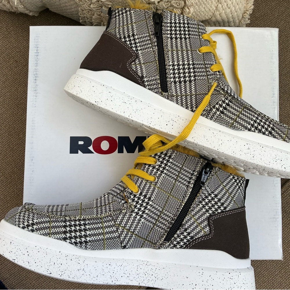 Romika NEW Women’s Faux Fur Lining ,Waterproof, Ankle Zip Bootie Size 40 EU